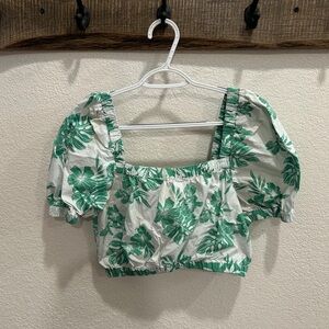 American Eagle Outfitters Green Floral Puff Sleeve Blouse